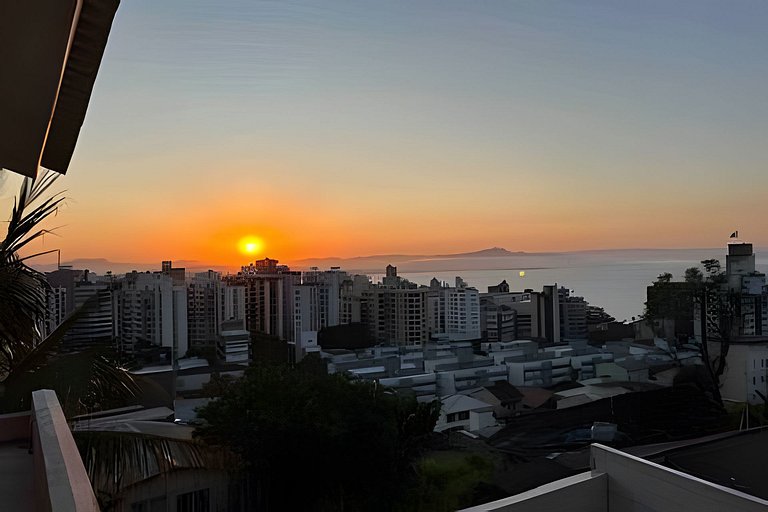 Studio completo aluguel por temporada no Centro de Floripa