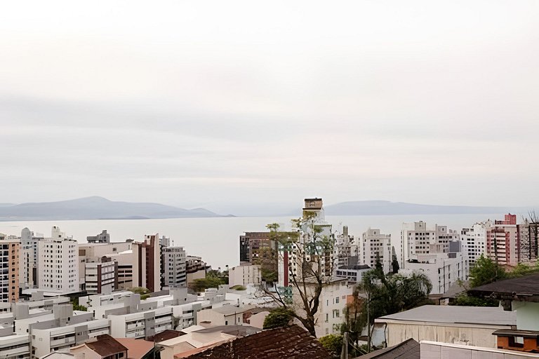Studio completo en el Centro de Floripa